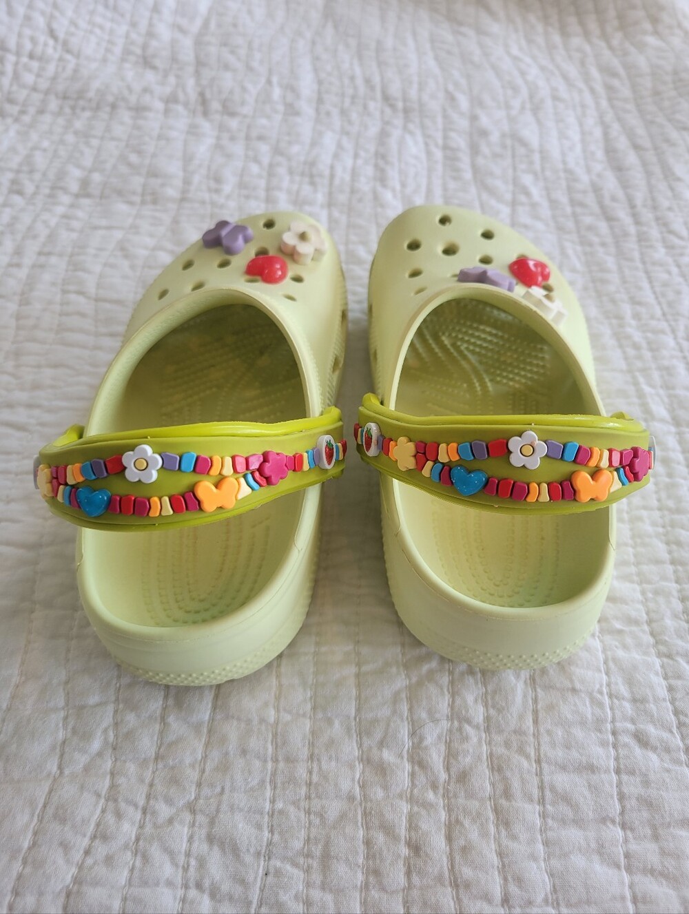 Kids CROCS Friendship Bracelet Style Light Green Clog Sandals - Picture 3 of 6